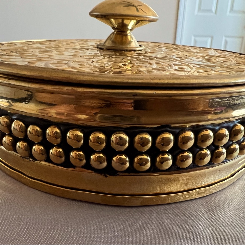 Metal Antique trinket box